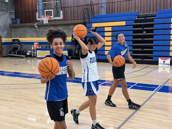 Merritt Women's Basketball